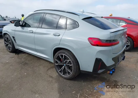2024 BMW X4 M z USA, uszkodzony, nr VIN 5YM23EC05R9U03237